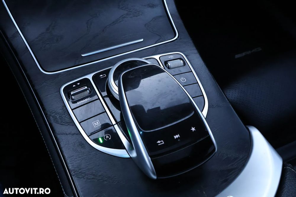 Mercedes-Benz GLC Coupe 250 d 4Matic 9G-TRONIC AMG Line - 12