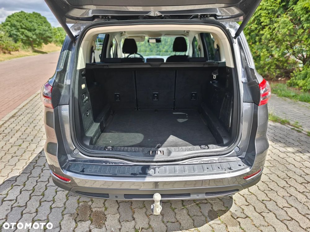 Ford S-Max 2.0 TDCi Titanium PowerShift - 9