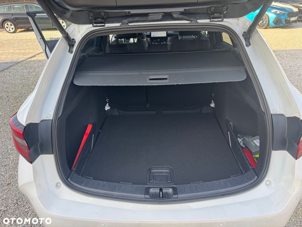 Toyota Corolla 1.8 Hybrid Style - 32