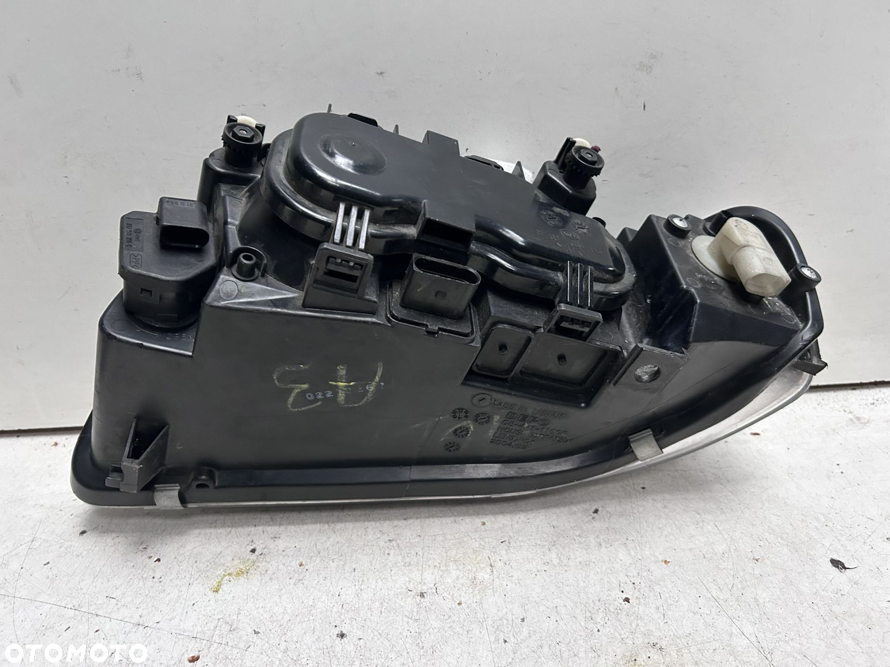 Reflektor prawy Audi A3 8L - 3