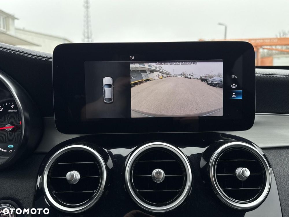 Mercedes-Benz GLC - 25