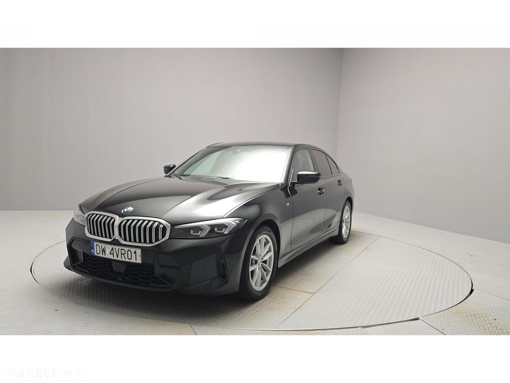 BMW Seria 3 320d xDrive mHEV M Sport - 8