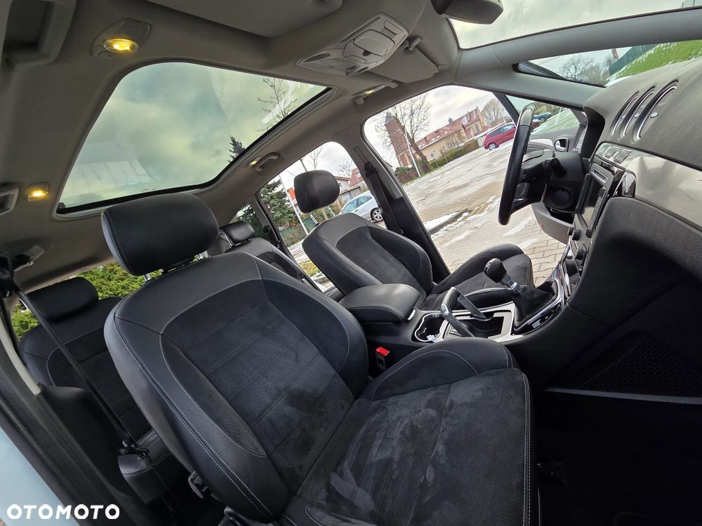 Ford S-Max 2.0 TDCi DPF Ambiente - 31