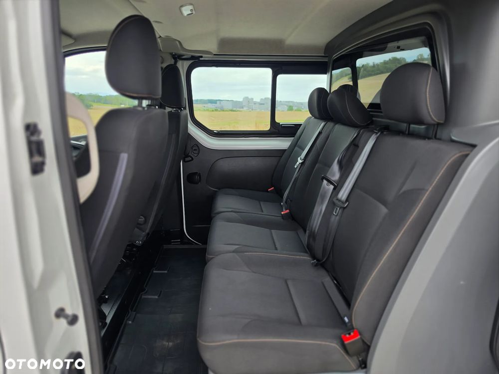 Renault Trafic - 16