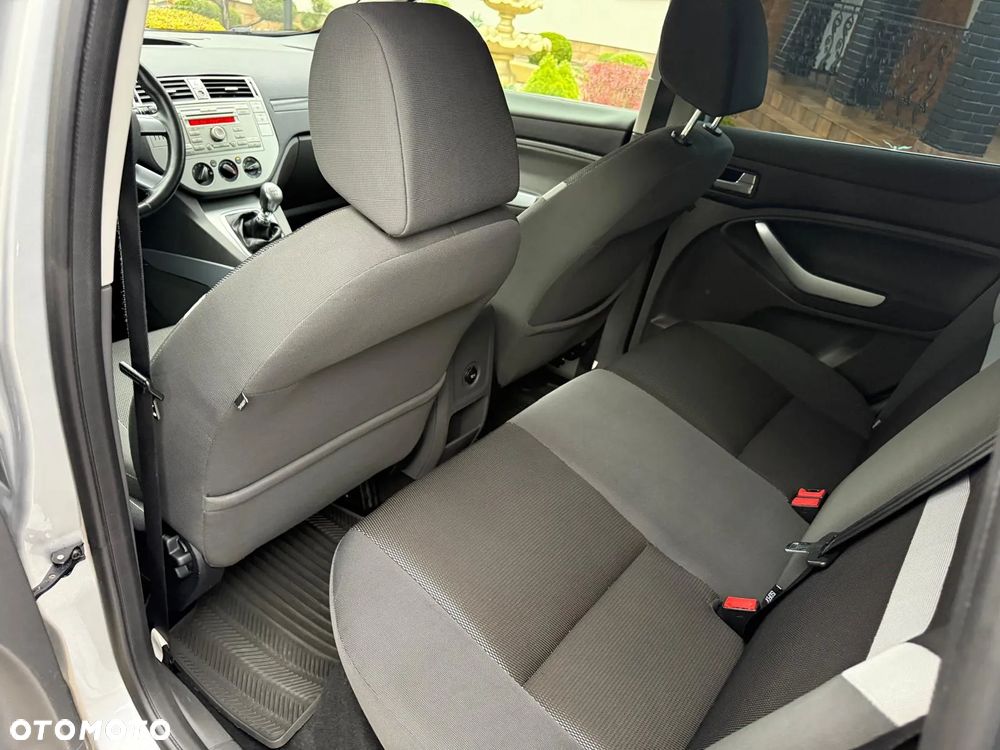 Ford Kuga 2.0 TDCi 2x4 SYNC - 16