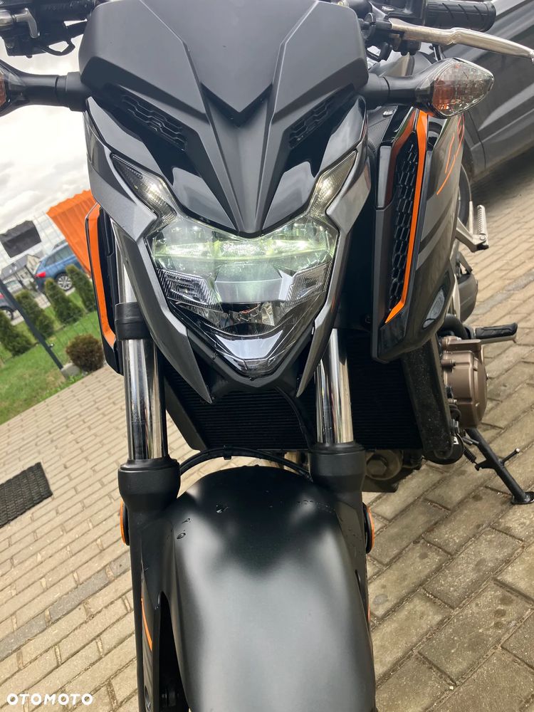 Honda CB - 10