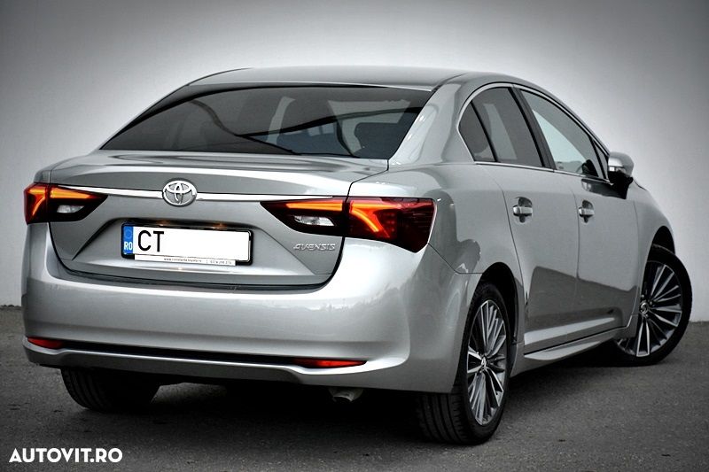 Toyota Avensis 2.0 D-4D Elegance - 10