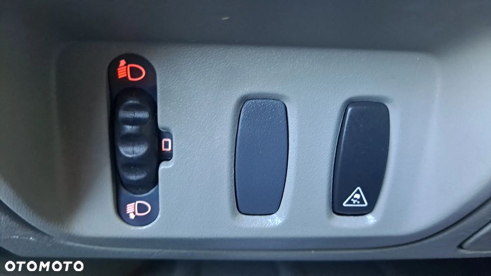Renault Trafic - 32