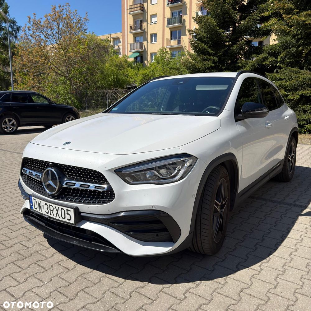 Mercedes-Benz GLA 200 AMG Line - 4