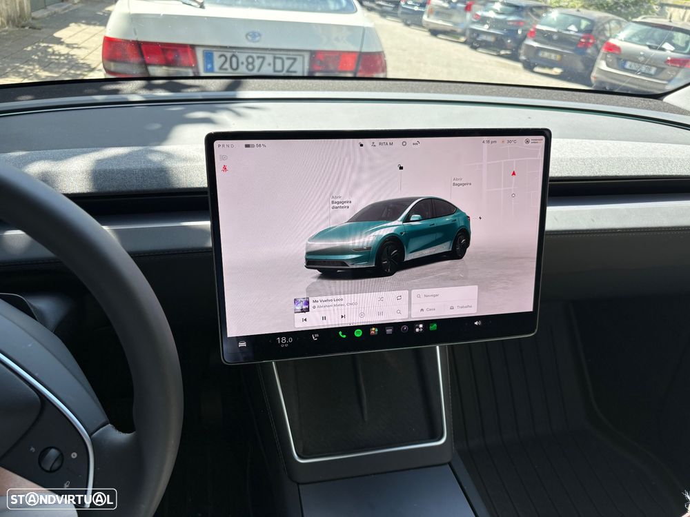 Tesla Model Y - 7