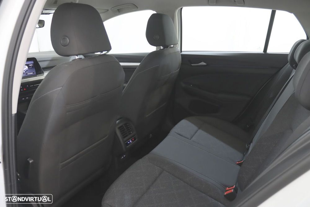 VW Golf 2.0 TDI Conceptline - 8