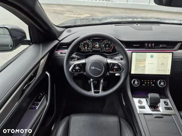 Jaguar F-Pace D200 AWD R-Dynamic SE - 8
