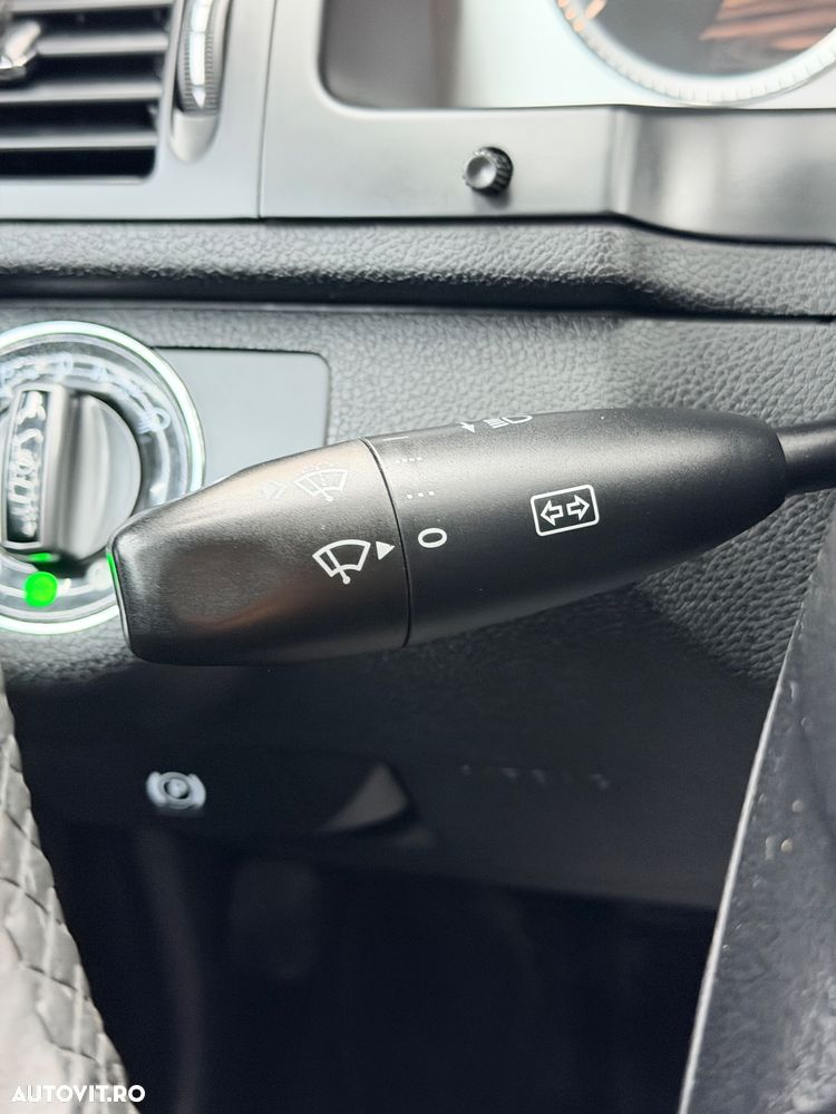 Mercedes-Benz C 220 CDI DPF (BlueEFFICIENCY) Avantgarde - 29