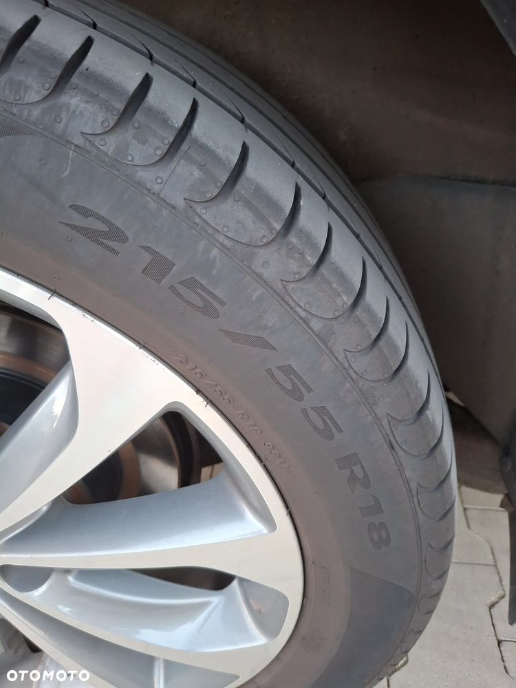 Nissan Qashqai+2 2.0 dCi Tekna EU5 - 25