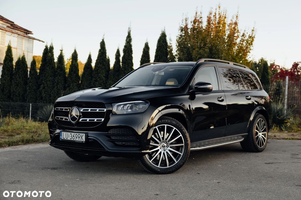 Mercedes-Benz GLS - 1