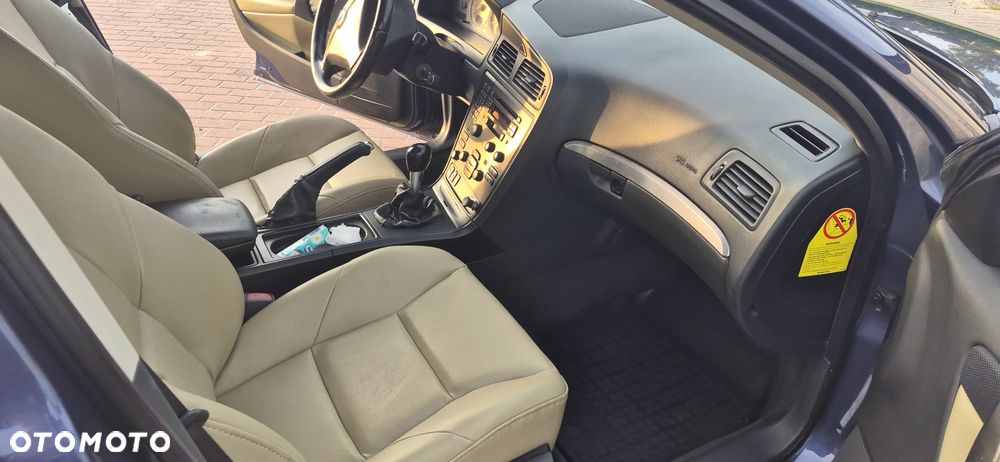 Volvo S60 2.4 D5 - 10