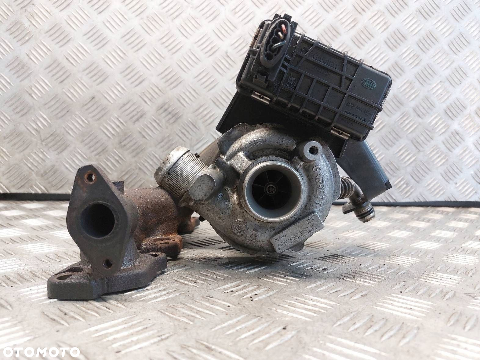 TURBOSPRĘŻARKA TURBINA NASTAWNIK PEUGEOT 407 I 2.7 V6 HDI 4U3Q-6K682-AJ - 2