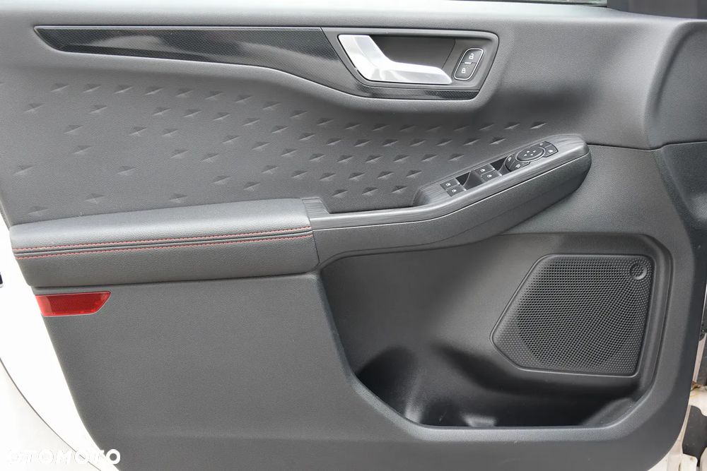 Ford Kuga 1.5 EcoBoost FWD ST-Line X - 19