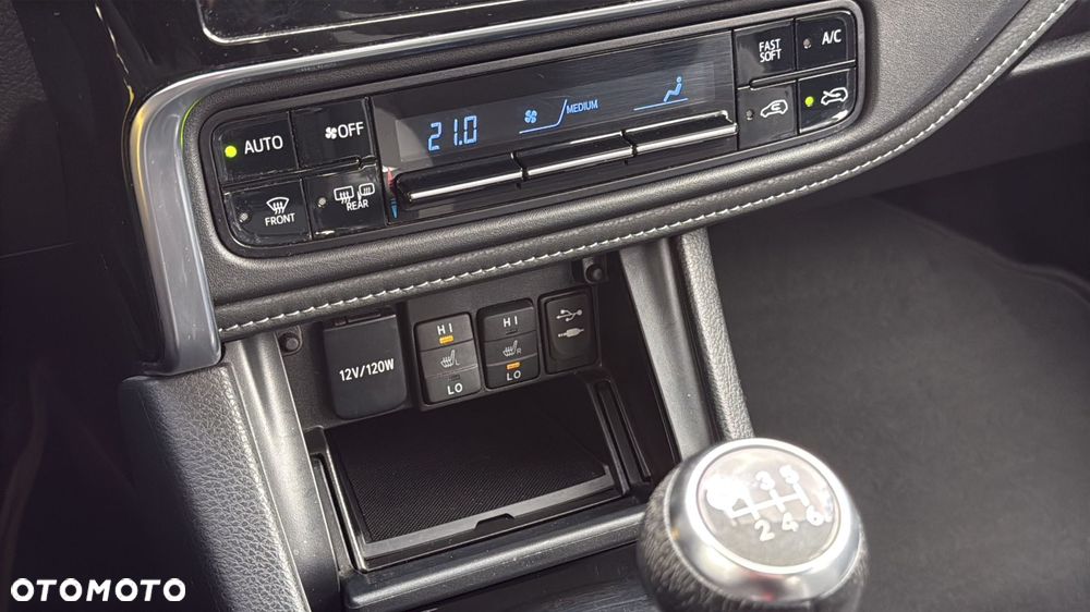 Toyota Auris - 18