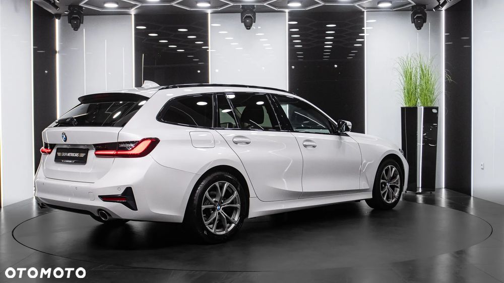 BMW Seria 3 318d Sport Line - 7