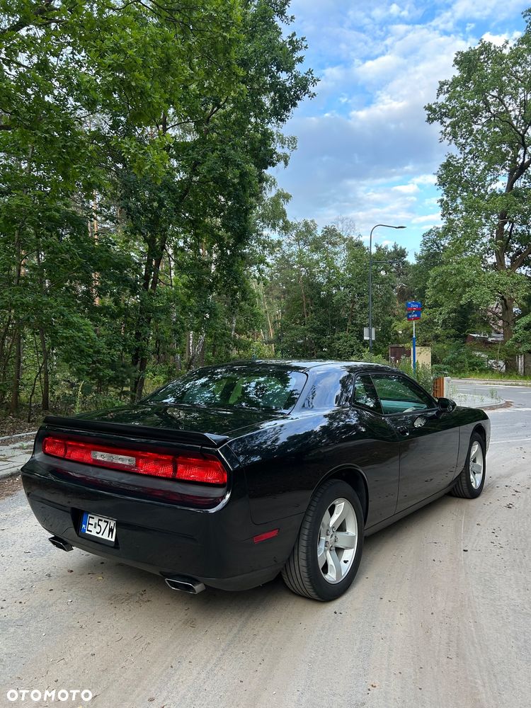 Dodge Challenger - 4