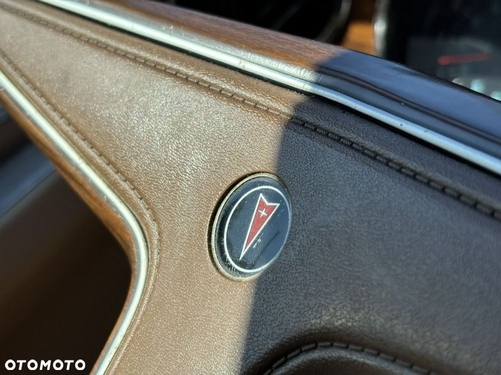 Pontiac Grand-Prix - 32