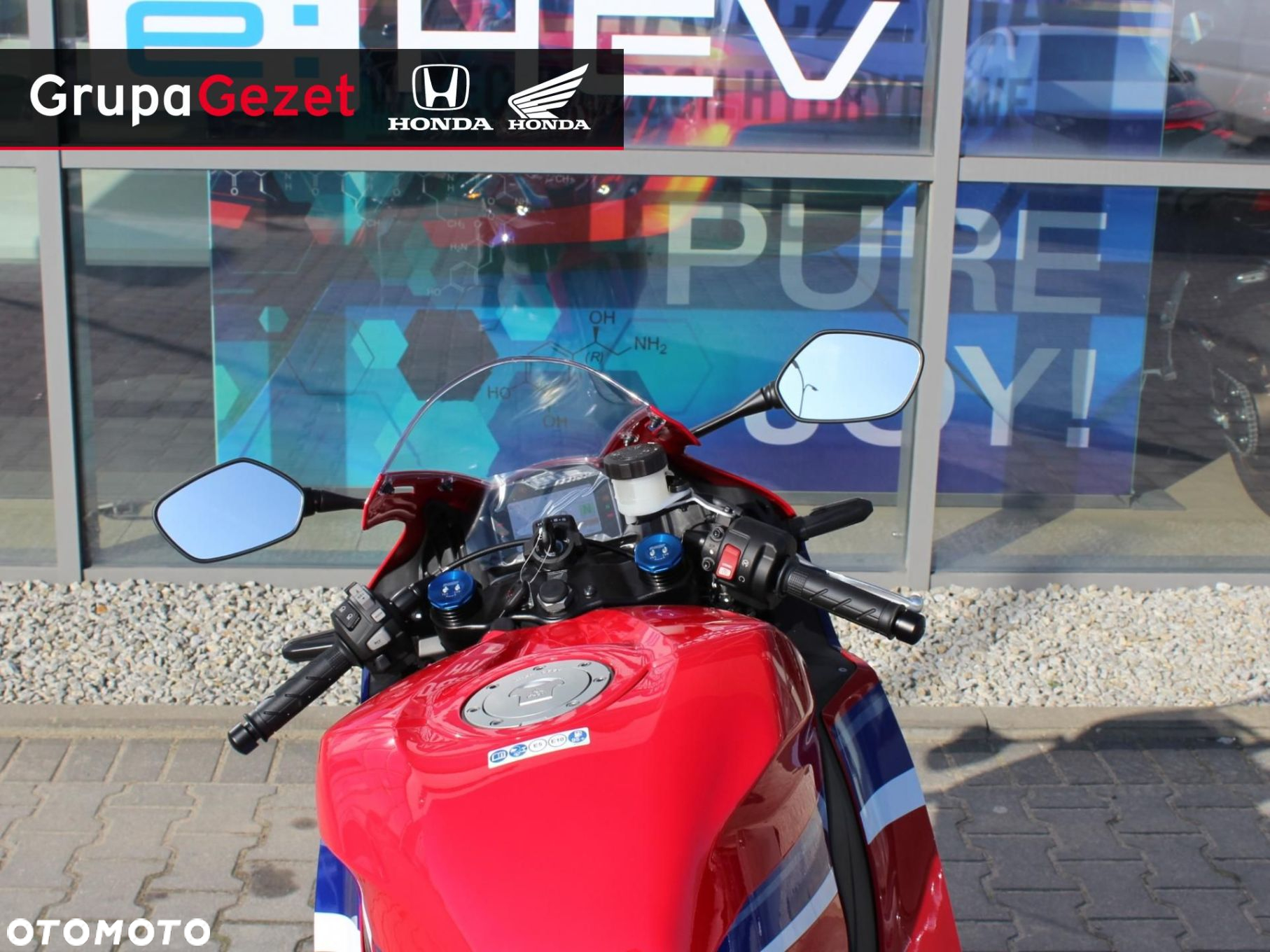Honda CBR - 15