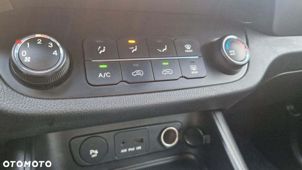 Kia Sportage 1.7 CRDI 2WD Vision - 11