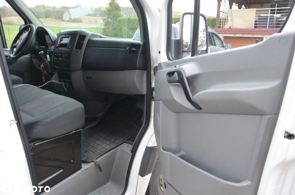 Mercedes-Benz Sprinter - 10