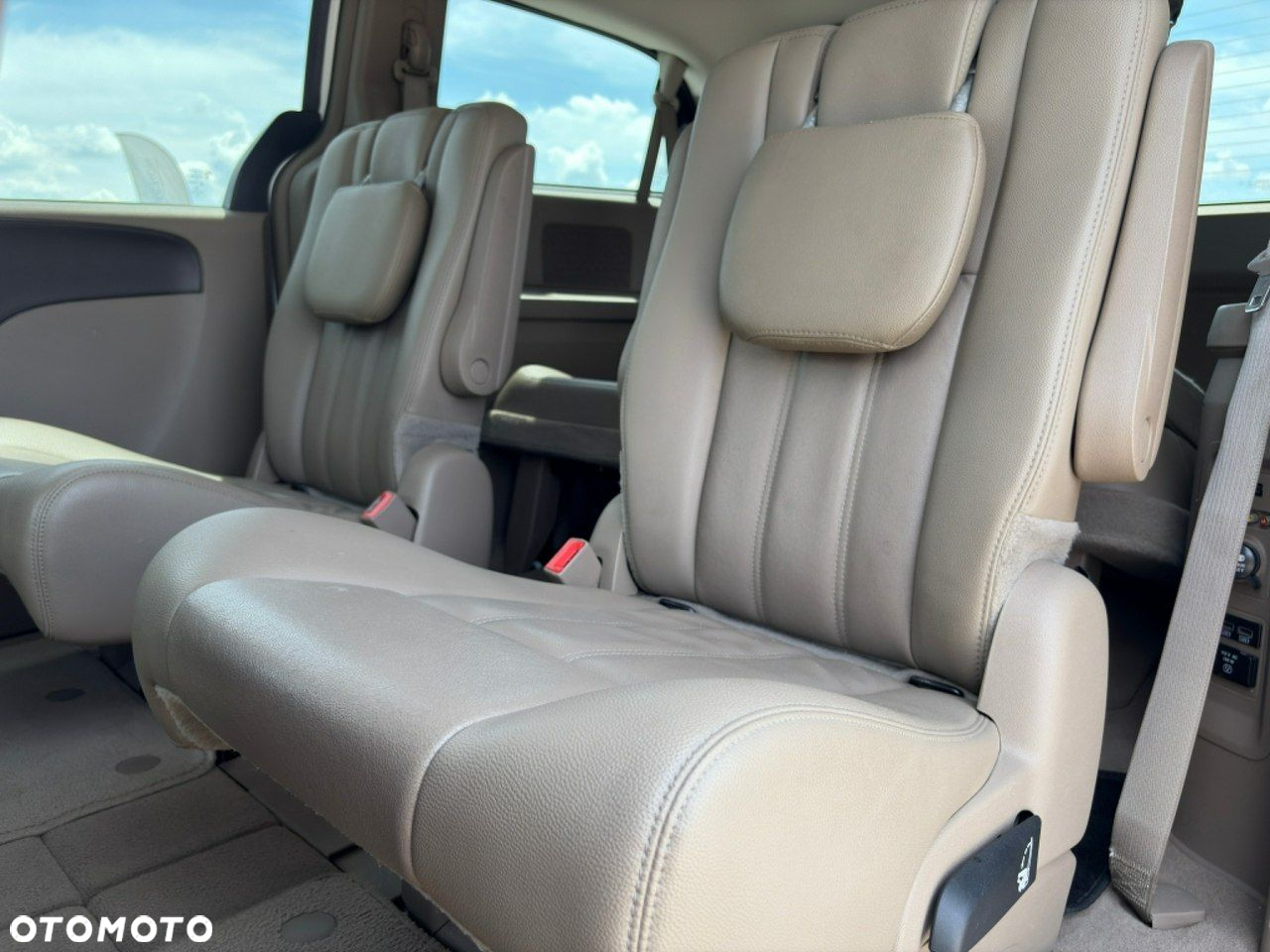 Chrysler Town & Country 3.6 Limited - 18