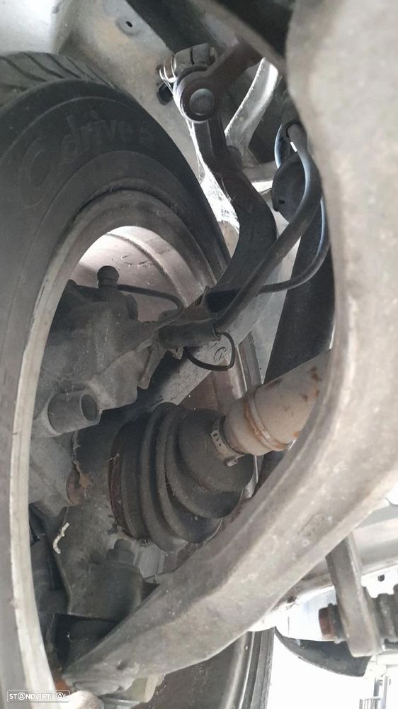 Manga de eixo frente esquerda AUDI A6 Avant (4B5, C5) - 2