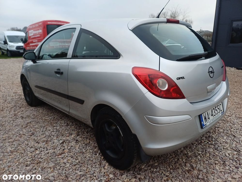 Opel Corsa 1.2 16V Enjoy - 11