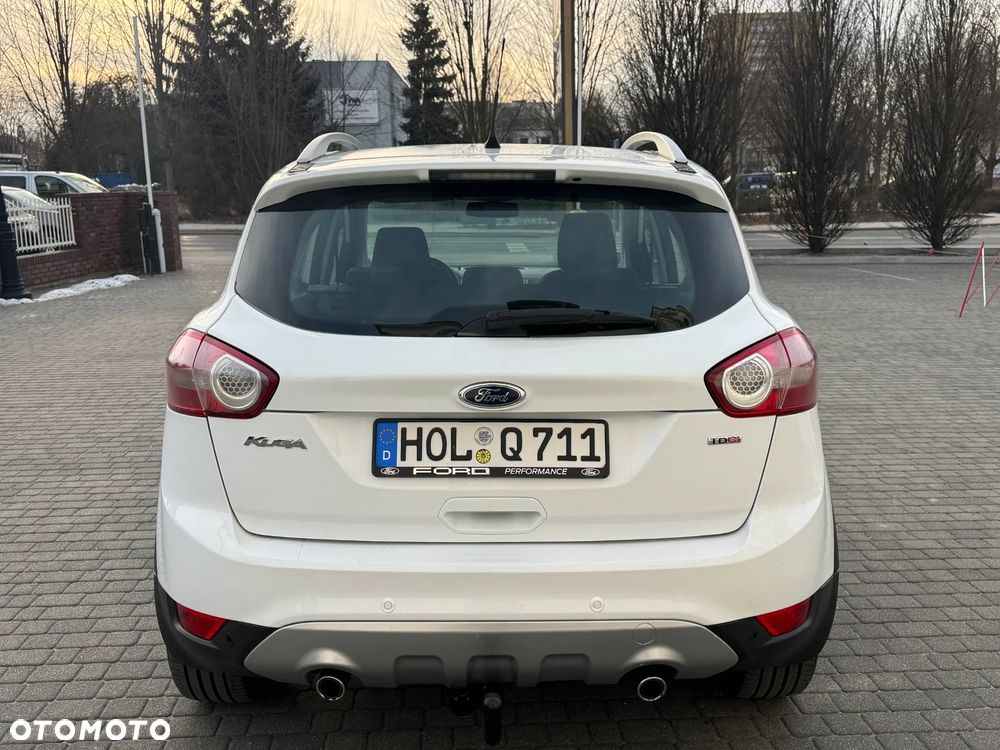 Ford Kuga 2.0 TDCi 4x4 Titanium - 6