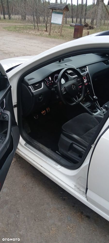Skoda Octavia 2.0 TDI RS - 3