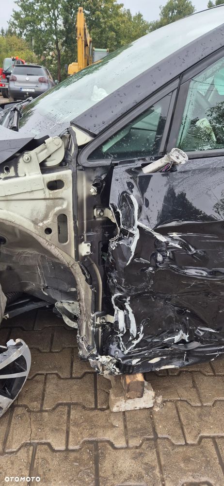 Volkswagen Golf - 23