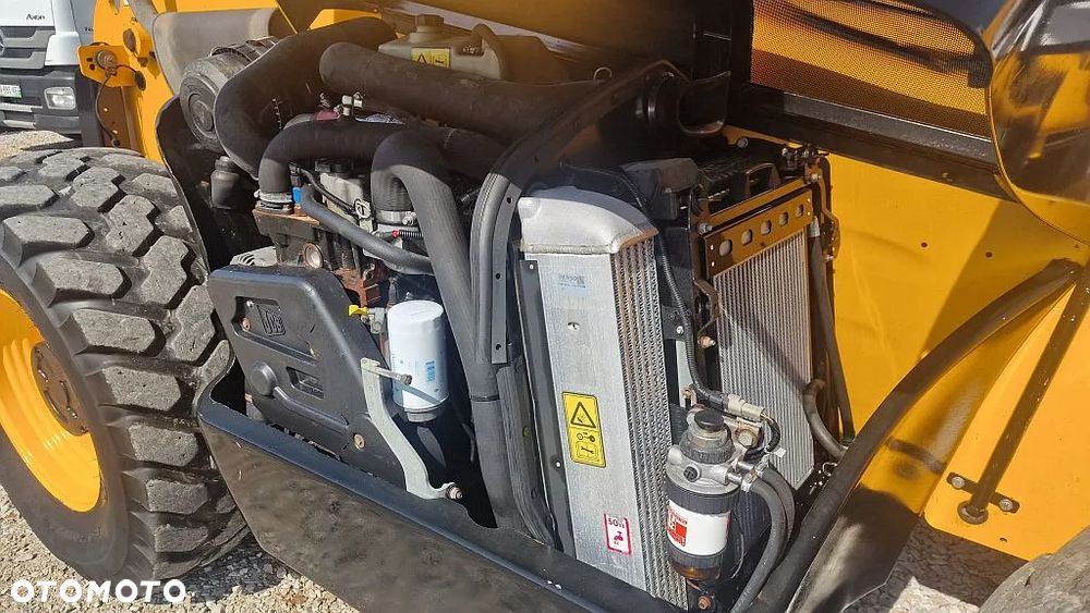 JCB 531-70 AGRI - 22