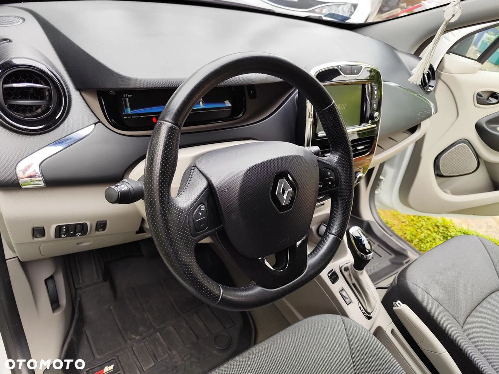 Renault Zoe - 17