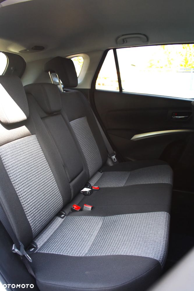 Suzuki SX4 S-Cross - 22