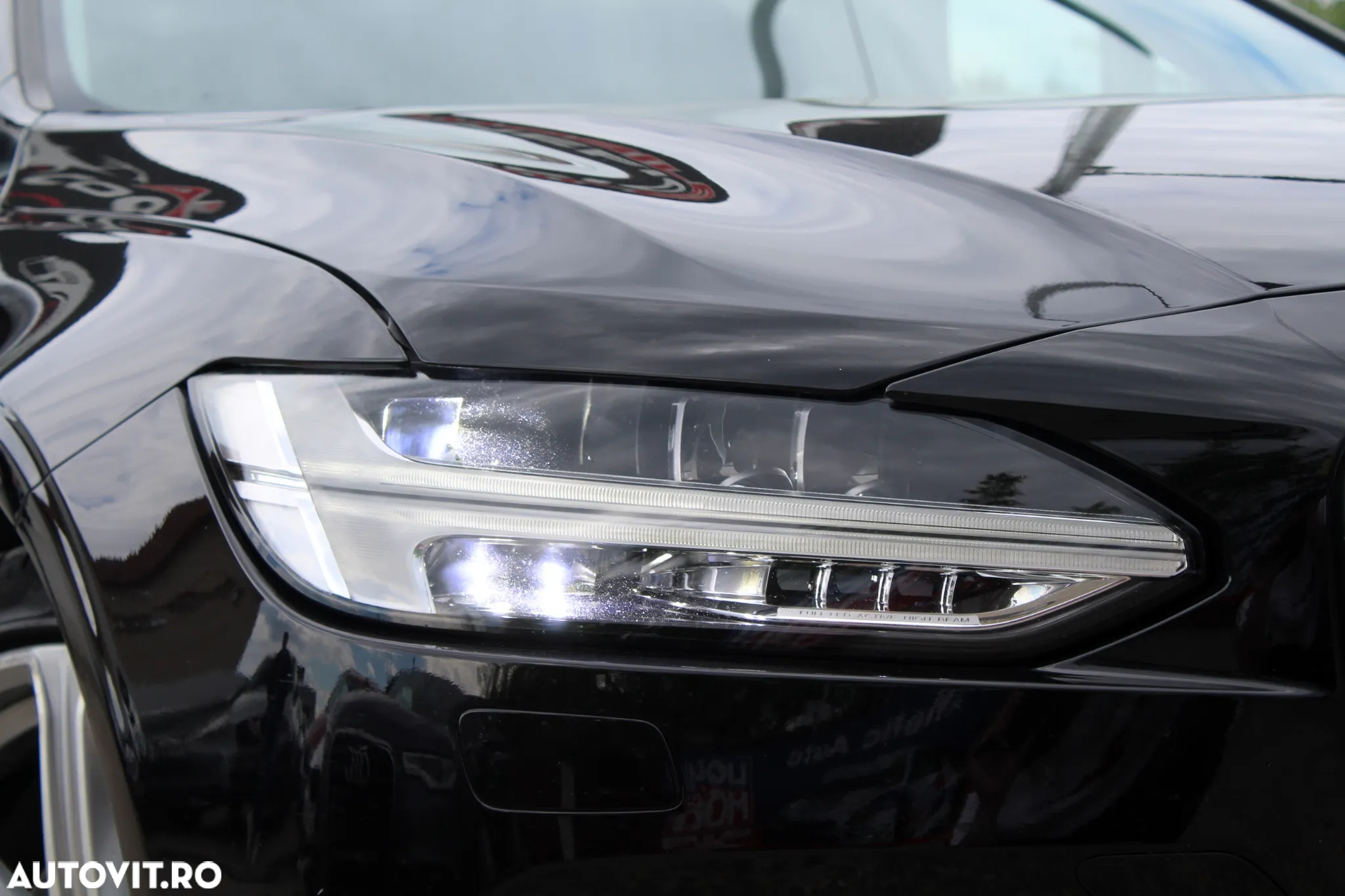 Volvo S90 D5 AWD Geartronic Inscription - 33