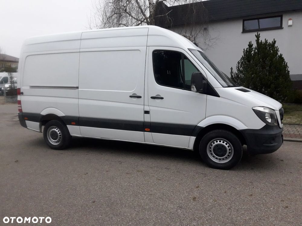 Mercedes-Benz Sprinter - 10
