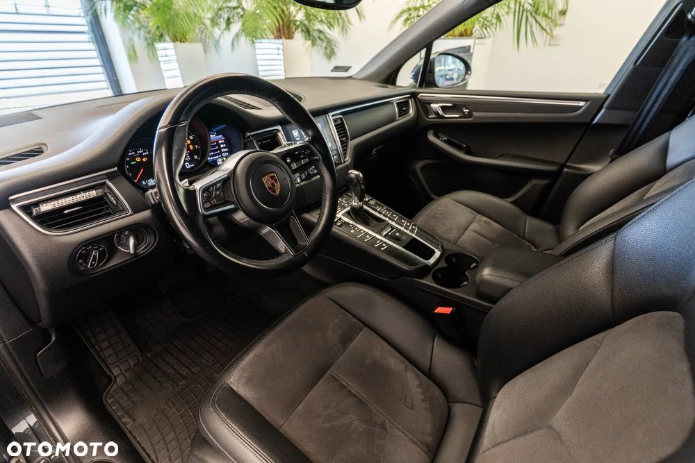 Porsche Macan - 15
