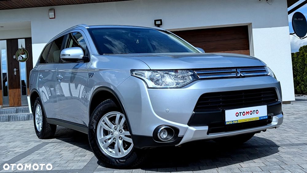 Mitsubishi Outlander Instyle NAVI + - 4