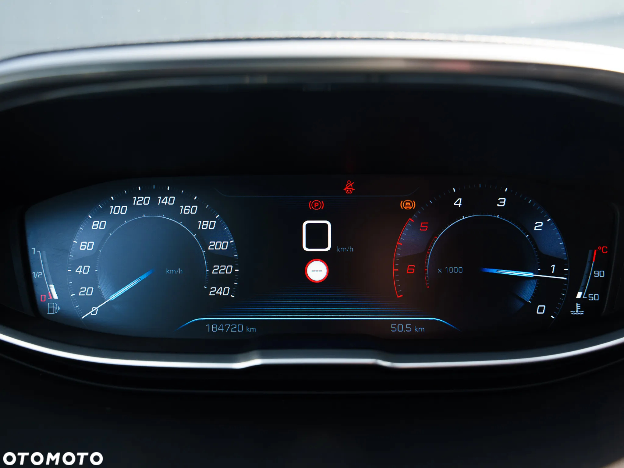 Peugeot 5008 1.6 BlueHDi Allure 7os - 27