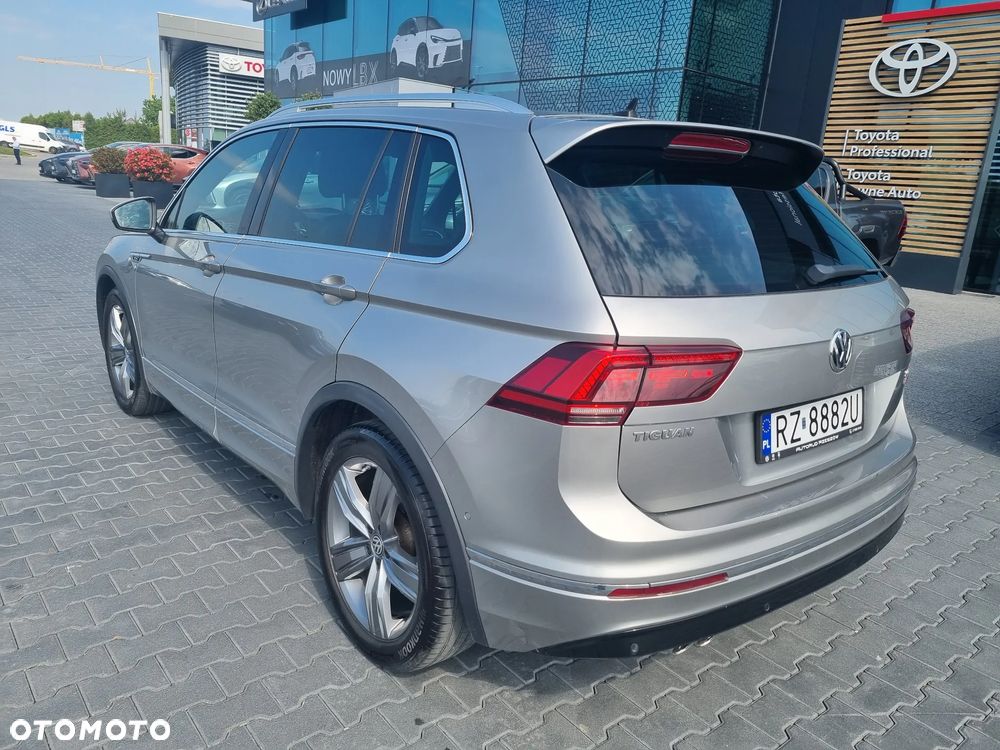 Volkswagen Tiguan 2.0 TDI SCR 4MotION DSG R-Line - 11