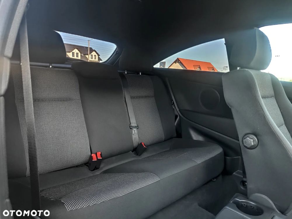 Opel Astra GTC 1.6 Turbo Sport - 11