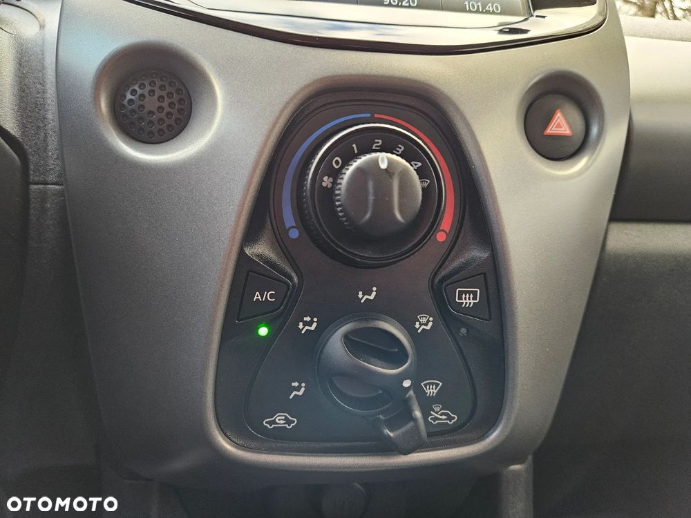 Toyota Aygo 1.0 VVT-i Black Edition - 28