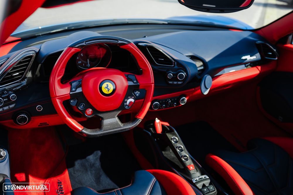 Ferrari 488 - 29