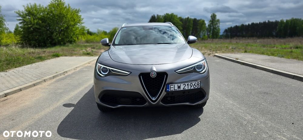 Alfa Romeo Stelvio 2.0 Turbo 16V AT8-Q4 Veloce Ti - 4