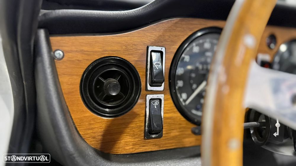 Triumph TR5 - 23
