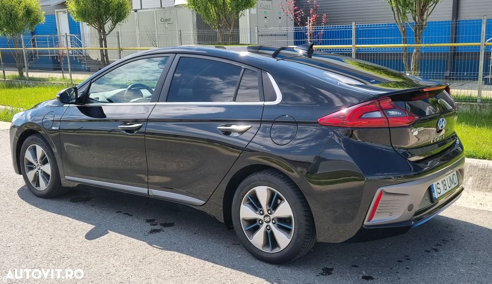 Hyundai IONIQ 1.6 GDI Premium - 5